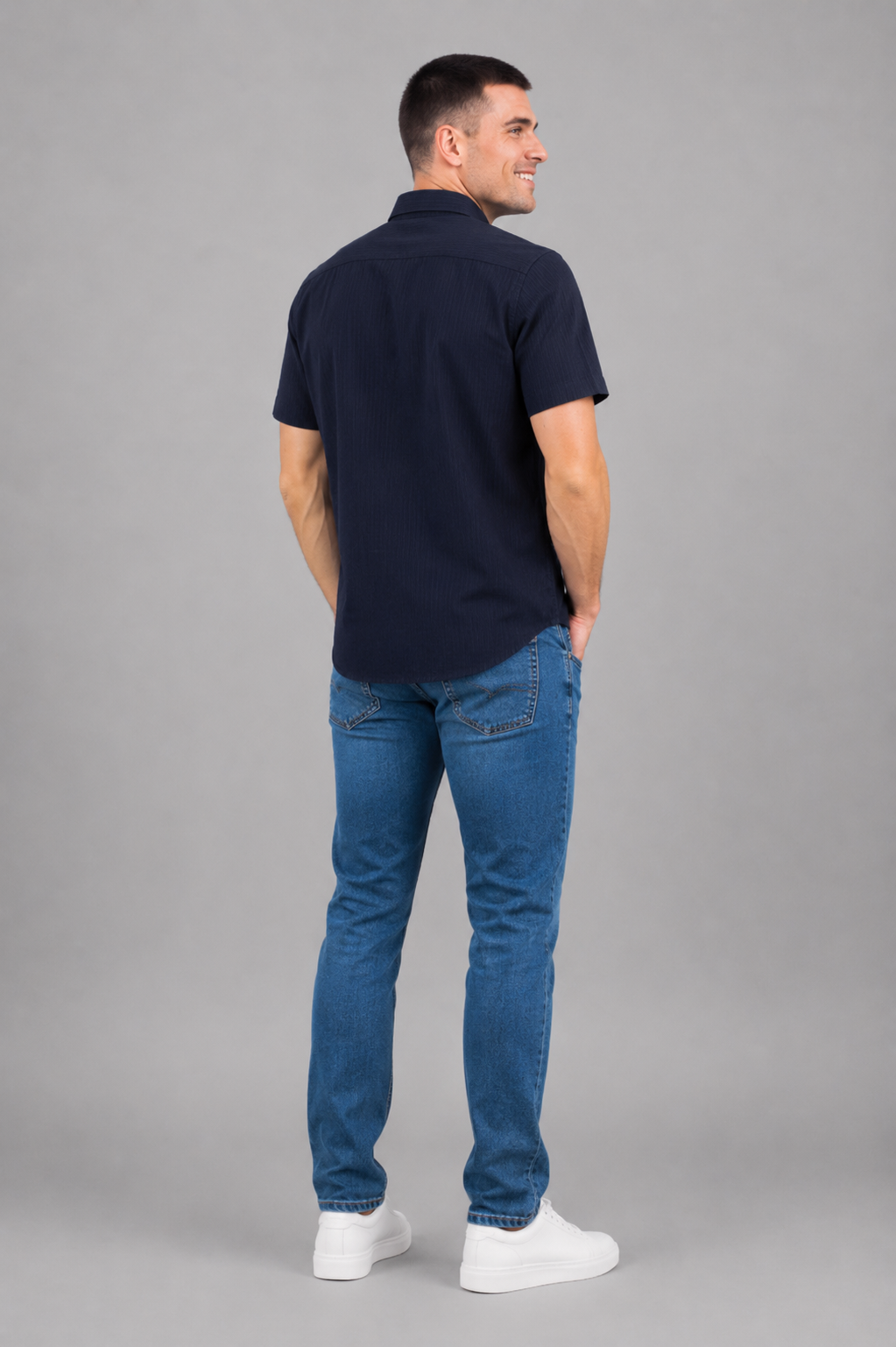 Devereux Standard Fit Short Sleeve Seersucker Shirt