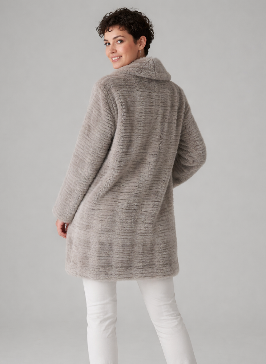 Kaunas Textured faux fur large lapel collar button coat